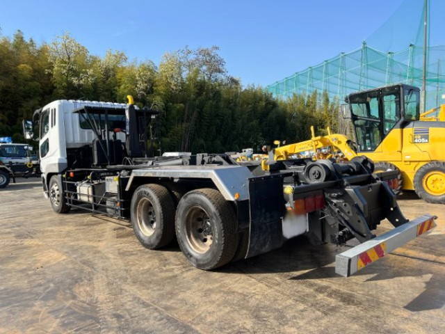 三菱ふそうスーパーグレートコンテナ専用車大型（10t）[写真02]