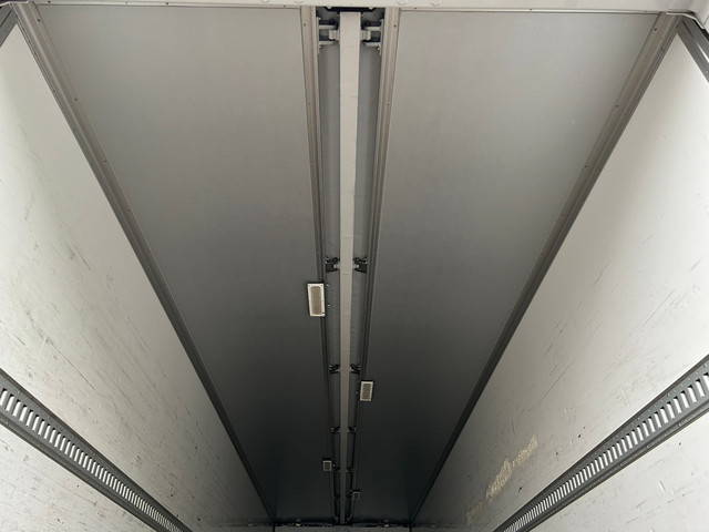 三菱ふそうスーパーグレートパネルウイング大型（10t）[写真14]