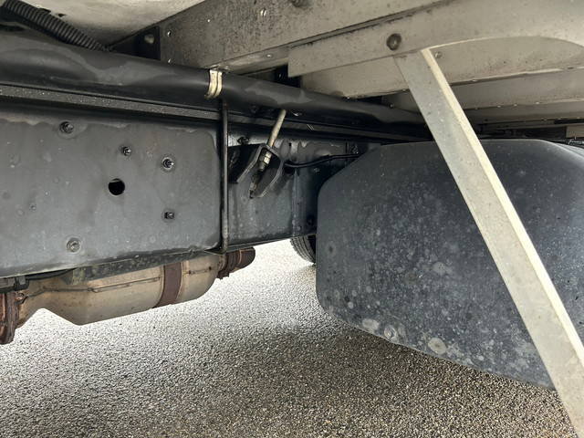 三菱ふそうスーパーグレートパネルウイング大型（10t）[写真20]