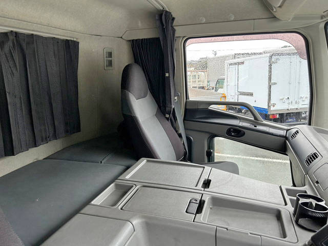 三菱ふそうスーパーグレートパネルウイング大型（10t）[写真31]