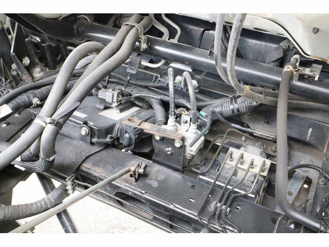 いすゞエルフアルミウイング小型（2t・3t）[写真23]