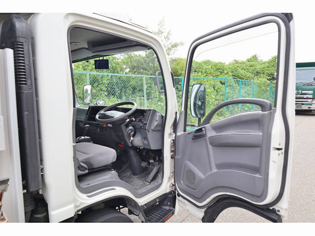 いすゞエルフアルミウイング小型（2t・3t）[写真30]