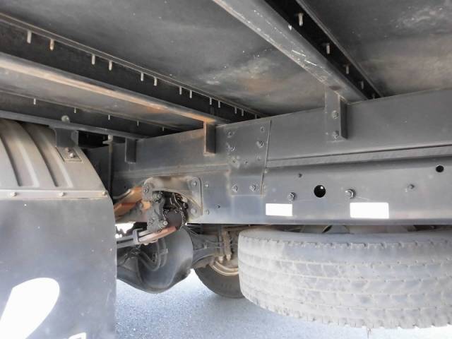 三菱ふそうファイターアルミバン中型（4t）[写真13]