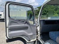 三菱ふそうキャンター冷凍車（冷蔵車）小型（2t・3t）[写真18]