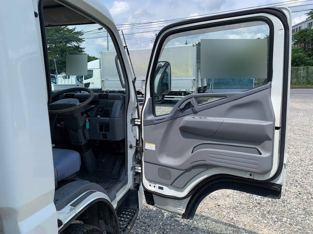 三菱ふそうキャンター冷凍車（冷蔵車）小型（2t・3t）[写真20]