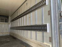 三菱ふそうキャンター冷凍車（冷蔵車）小型（2t・3t）[写真26]