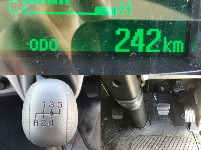 三菱ふそうキャンタークレーン4段小型（2t・3t）[写真34]