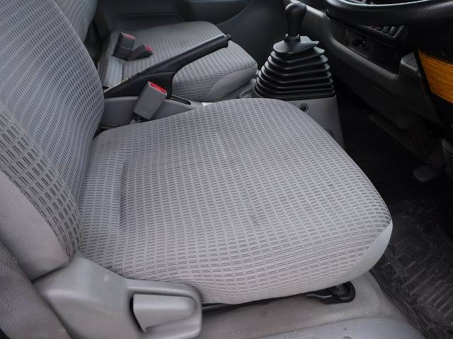 トヨタトヨエースアルミバン小型（2t・3t）[写真07]