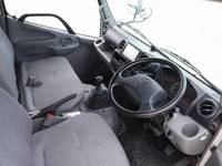 トヨタトヨエースアルミバン小型（2t・3t）[写真08]