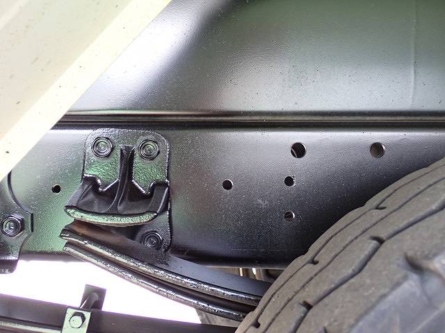 いすゞフォワードダンプ中型（4t）[写真12]