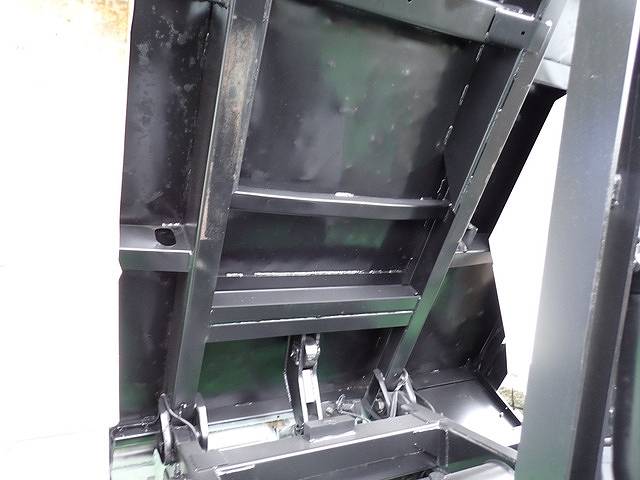 いすゞフォワードダンプ中型（4t）[写真23]