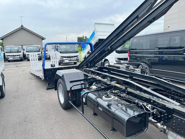 三菱ふそうキャンターセーフティローダー小型（2t・3t）[写真13]