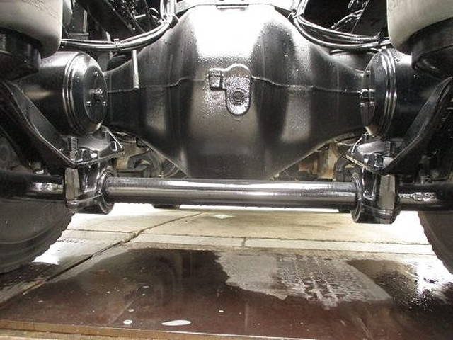 UDトラックスクオントレーラーヘッド（トラクターヘッド）大型（10t）[写真11]