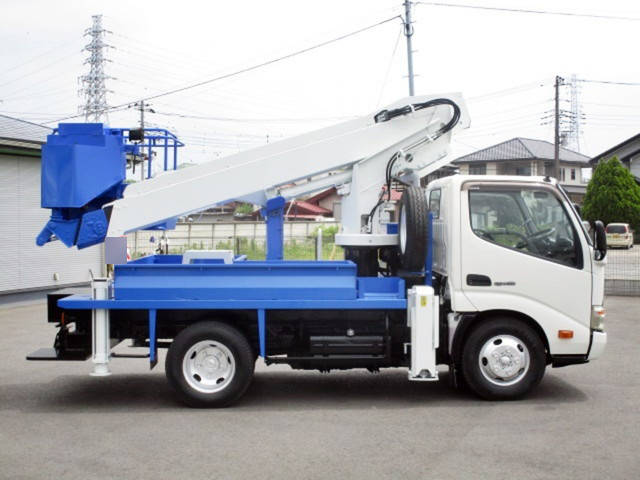 日野デュトロ高所作業車小型（2t・3t）[写真05]