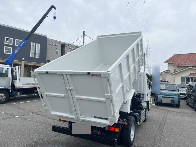 三菱ふそうキャンター深ダンプ（土砂禁ダンプ）小型（2t・3t）[写真02]