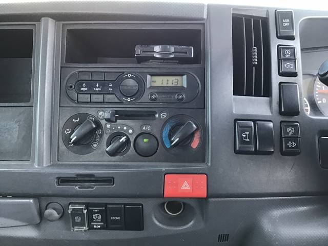 いすゞエルフクレーン5段小型（2t・3t）[写真37]