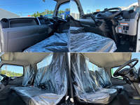 三菱ふそうキャンター平ボディ小型（2t・3t）[写真13]