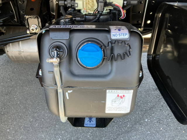 三菱ふそうキャンター平ボディ小型（2t・3t）[写真27]