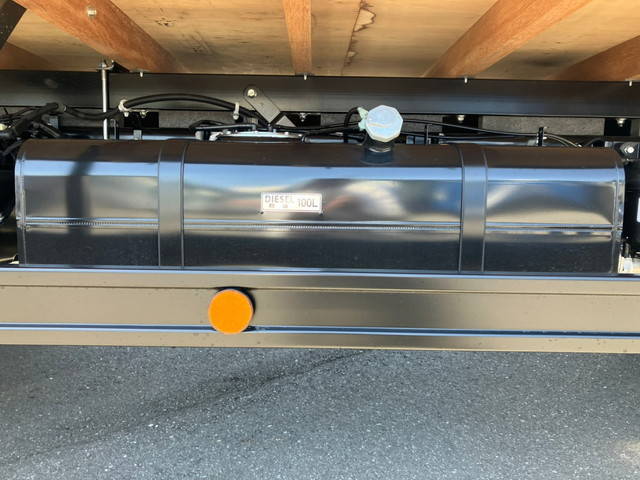 三菱ふそうキャンター平ボディ小型（2t・3t）[写真28]