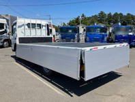 三菱ふそうキャンター平ボディ小型（2t・3t）[写真31]