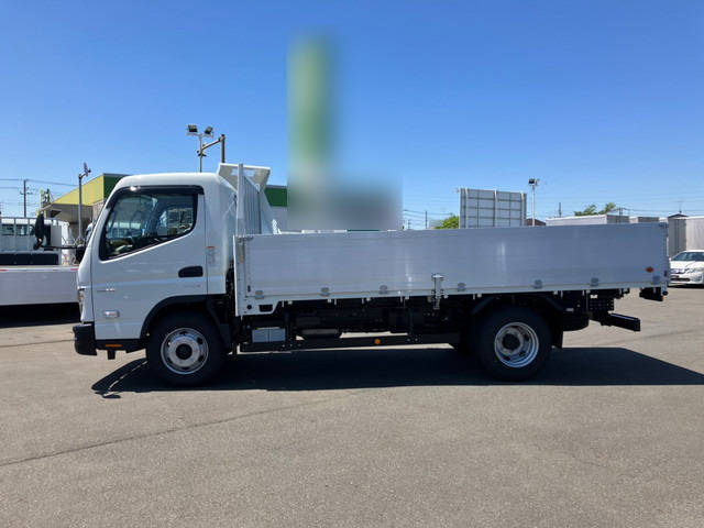 三菱ふそうキャンター平ボディ小型（2t・3t）[写真06]