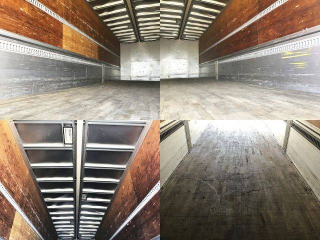 三菱ふそうスーパーグレートアルミウイング大型（10t）[写真11]