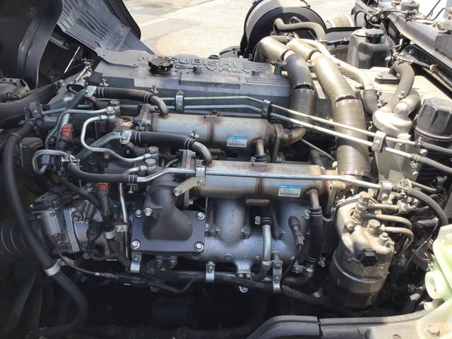 三菱ふそうスーパーグレートアルミウイング大型（10t）[写真20]