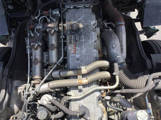 三菱ふそうスーパーグレートアルミウイング大型（10t）[写真22]