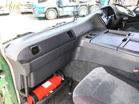 三菱ふそうスーパーグレートアルミウイング大型（10t）[写真30]