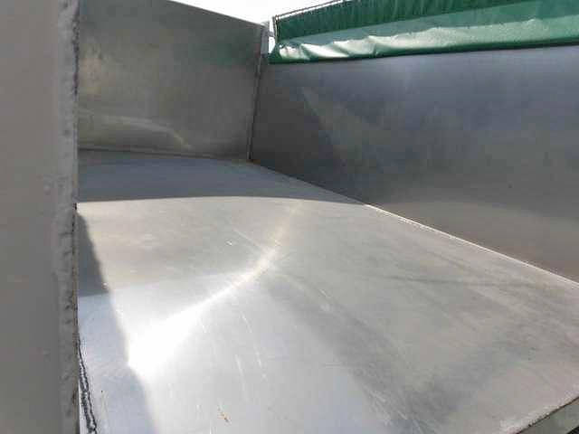 いすゞエルフ深ダンプ（土砂禁ダンプ）小型（2t・3t）[写真10]