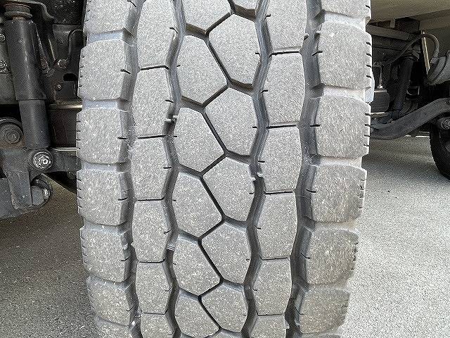 三菱ふそうスーパーグレートアルミウイング大型（10t）[写真20]