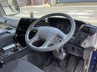 三菱ふそうスーパーグレートアルミウイング大型（10t）[写真26]