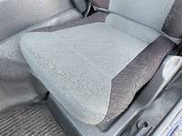 三菱ふそうスーパーグレートアルミウイング大型（10t）[写真34]