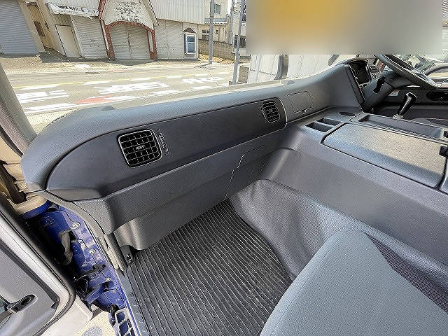 三菱ふそうスーパーグレートアルミウイング大型（10t）[写真35]