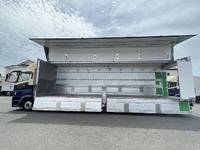 三菱ふそうスーパーグレートアルミウイング大型（10t）[写真09]