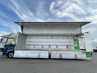 三菱ふそうスーパーグレートアルミウイング大型（10t）[写真11]