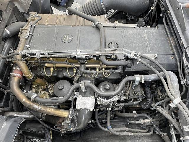 三菱ふそうスーパーグレートアルミウイング大型（10t）[写真14]