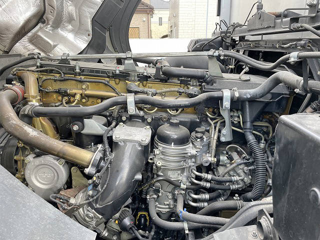 三菱ふそうスーパーグレートアルミウイング大型（10t）[写真15]