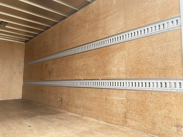 いすゞエルフアルミバン小型（2t・3t）[写真11]