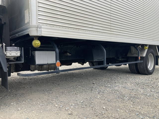 いすゞエルフアルミバン小型（2t・3t）[写真15]