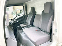 いすゞエルフアルミバン小型（2t・3t）[写真28]