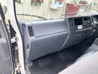 いすゞエルフアルミバン小型（2t・3t）[写真31]