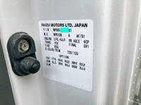 いすゞエルフアルミバン小型（2t・3t）[写真39]