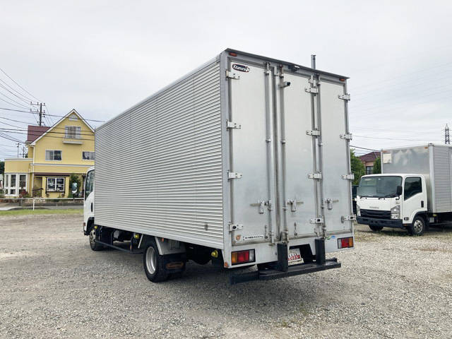 いすゞエルフアルミバン小型（2t・3t）[写真04]