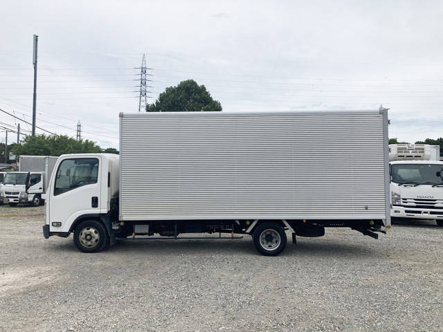 いすゞエルフアルミバン小型（2t・3t）[写真05]