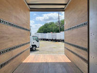 三菱ふそうキャンターアルミバン小型（2t・3t）[写真12]