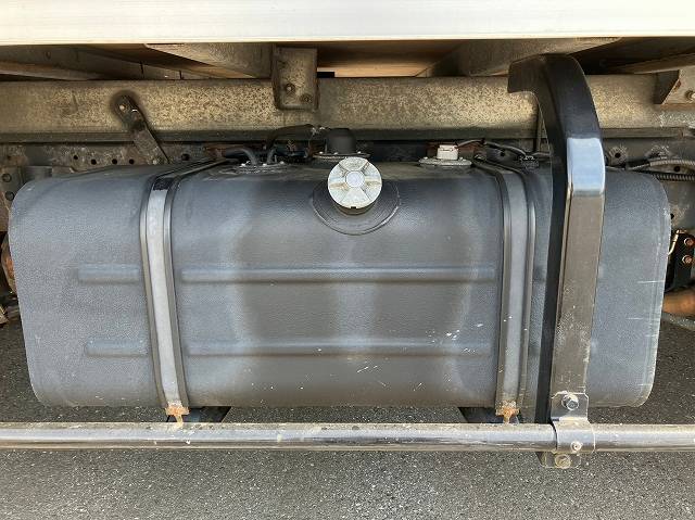 日野デュトロアルミバン小型（2t・3t）[写真14]