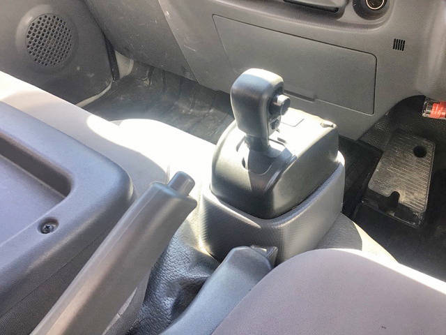 日産アトラスクレーン4段小型（2t・3t）[写真29]