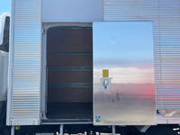 日野デュトロアルミバン小型（2t・3t）[写真10]