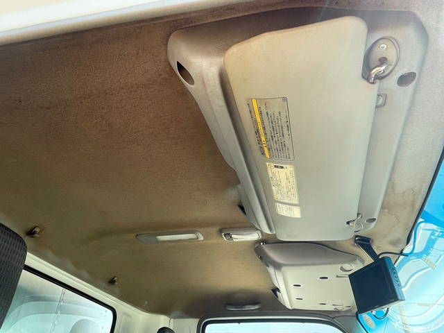 日野デュトロアルミバン小型（2t・3t）[写真20]